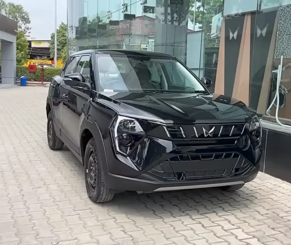 Mahindra XUV 3XO